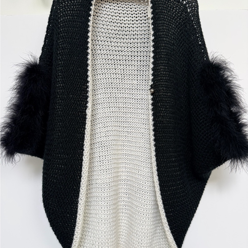 Loewe Black and White Wool Short Sleeve Sweater with Ostrich detail OZ